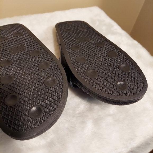 Skull slides - Picture 4 of 4